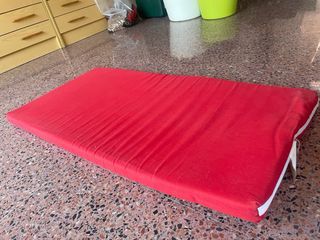 Cuna viaje Bebé Due - Plegable Roja mas colchon