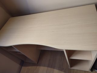 Escritorio madera color beige