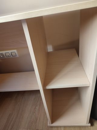 Escritorio madera color beige