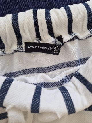 Conjunto Lacoste azul y blanco.