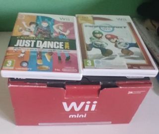 Wii mini rossa + 2 giochi