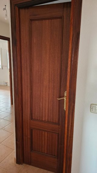 Puertas sapelly macizas (7)