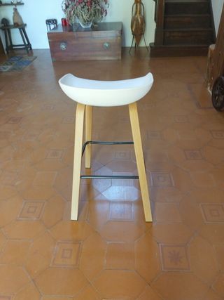 Taburete bar blanco y madera
