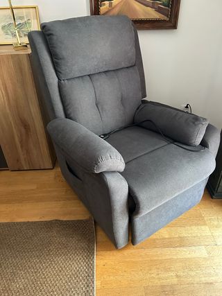 Sillón reclinable eléctrico gris