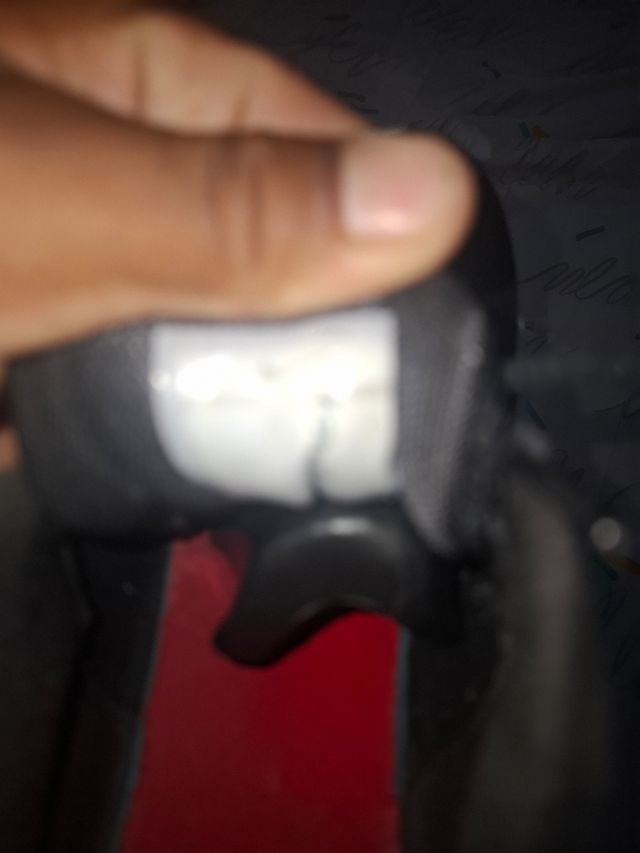 Zapatillas Nike negras y rojas