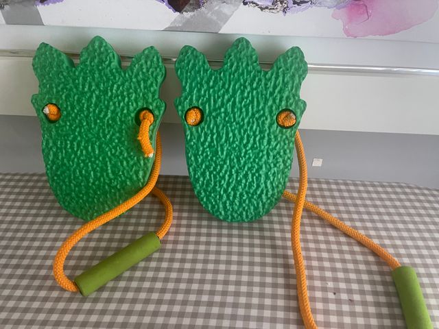 Monster Clompers Alex - Saltarín