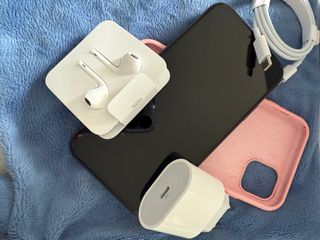 iPhone 11 Negro - 83% batería Negociable