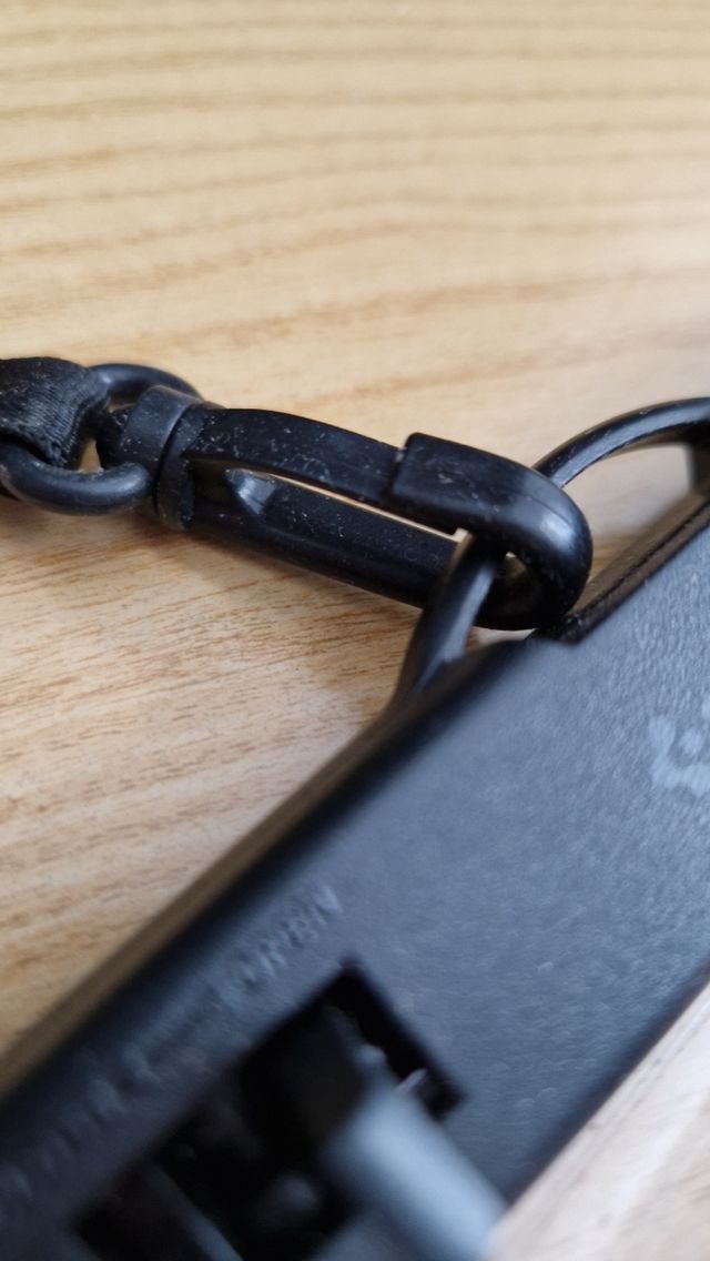 Custodia subacquea impermeabile Spigen trasparente