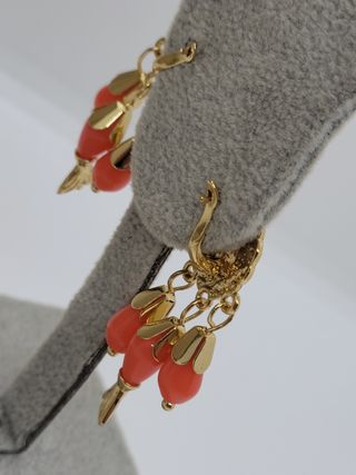 Pendientes coralinas