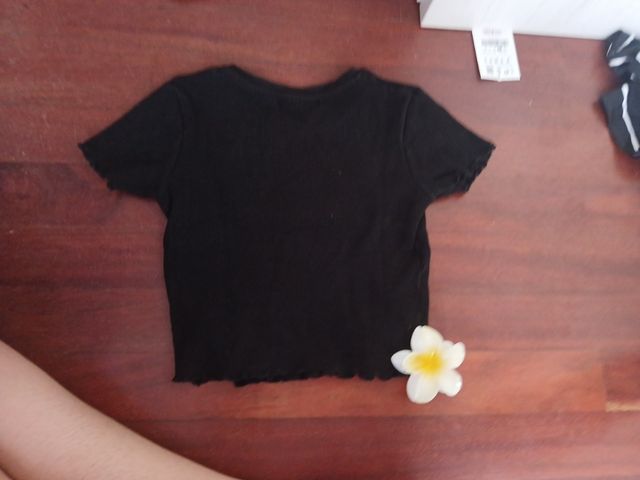 Camisetas rayas blancas y negras - 2 XS - 1 S.