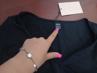Camisetas rayas blancas y negras - 2 XS - 1 S.