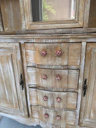 Aparador con vitrina - Madera y cristal