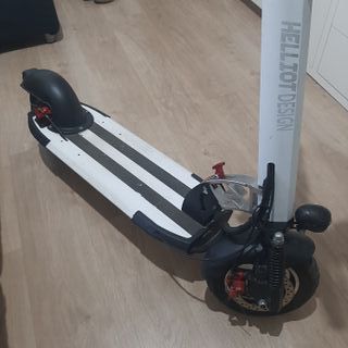 Patinete eléctrico Hellbot Design