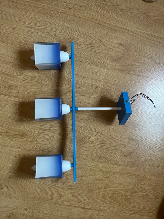 Lampara 3 luces azul | Lámpara de 3 brazos