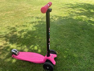 Patinete Mini Micro rosa regalo casco