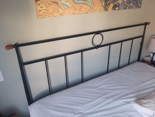 Cabecero cama 150 cms  de hierro forjado y madera.
