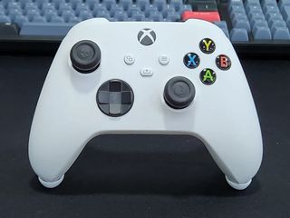 Soporte minimalista para mando xbox