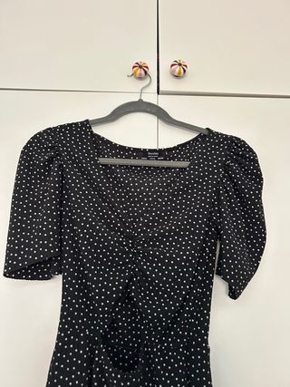 Vestido Bershka lunares negro