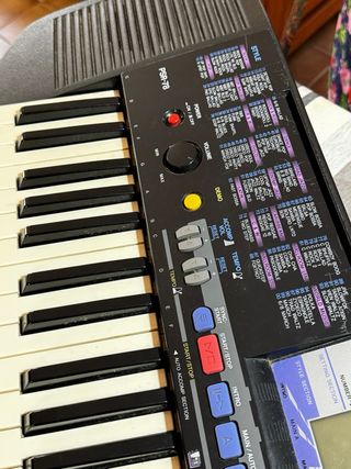 Yamaha PSR-78 Teclado con funda