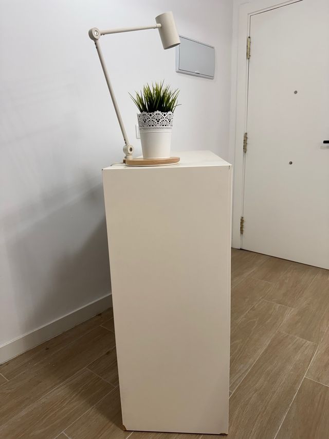 Mostrador recepción blanco