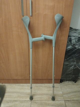 Muletas axilares  Aluminio Venta o alquiler 5€/dia