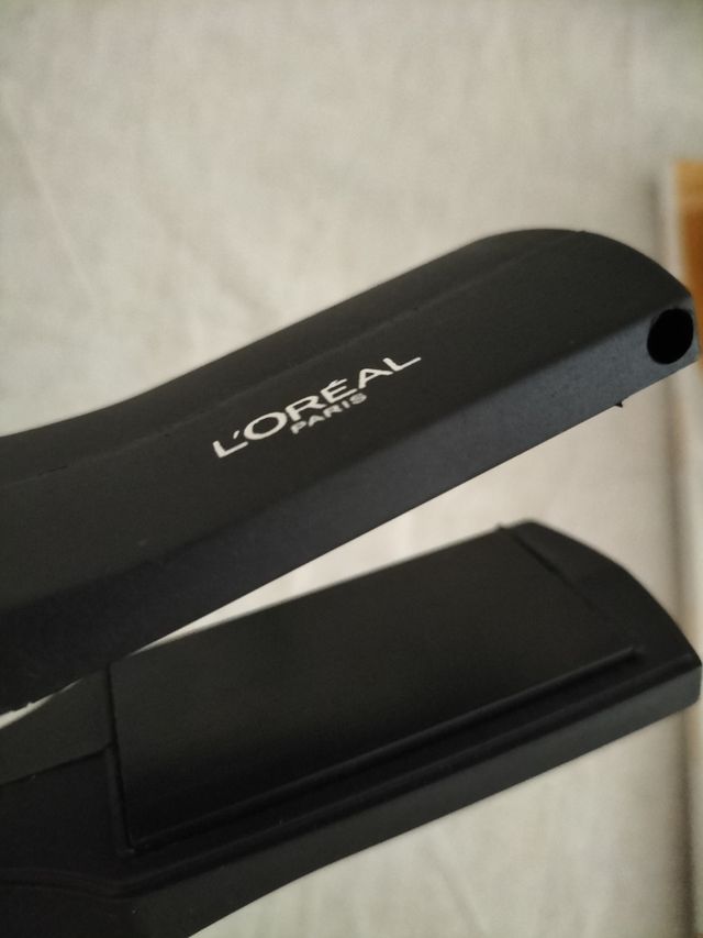 Plancha pelo L'Oréal - Negra