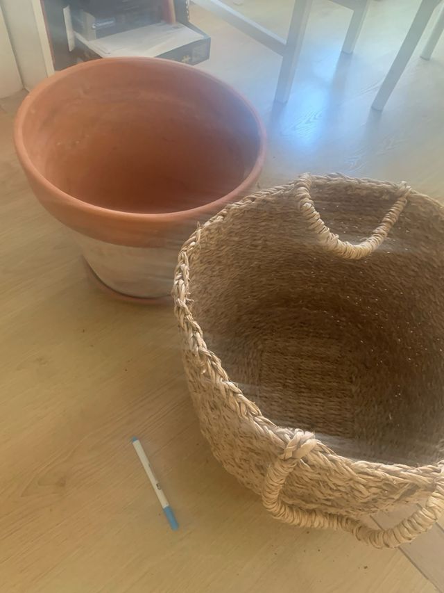 Maceta terracota + Cesta mimbre