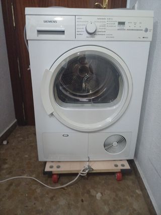Secadora Siemens WT46W300