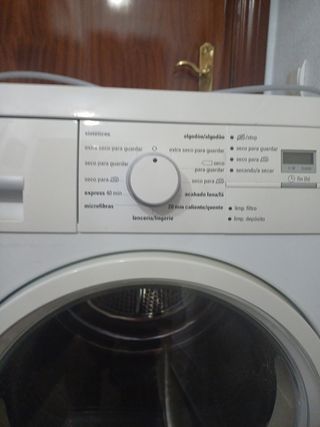 Secadora Siemens WT46W300