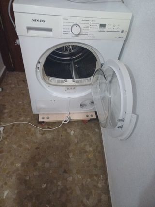 Secadora Siemens WT46W300