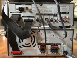 Minicadena Sony - Sistema de sonido