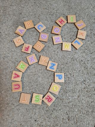 Abc de madera. Juego educativo