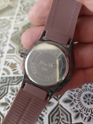 Orologio Yong Xin marrone
Funzionante .
