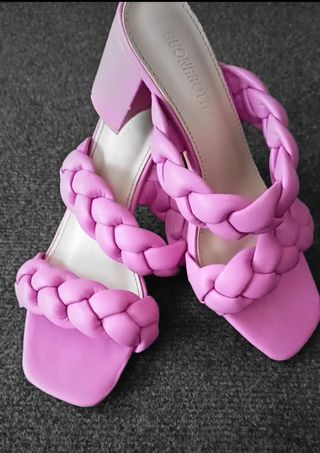 Sandalias Stradivarius rosa