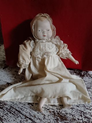 Bambola Antica in Porcellana