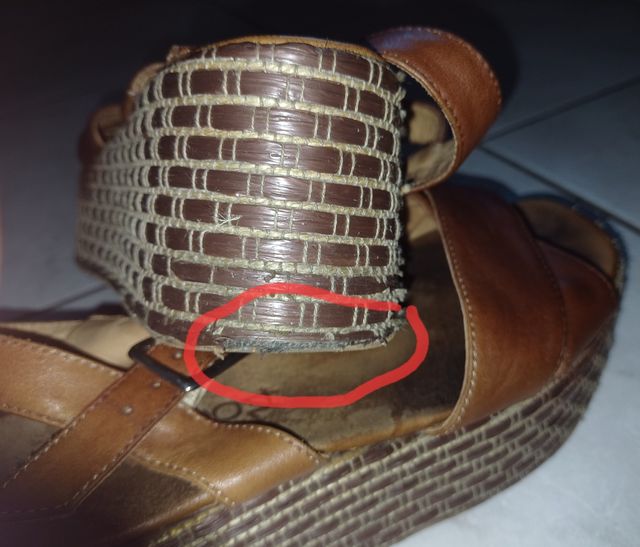 Sandali zeppa marroni