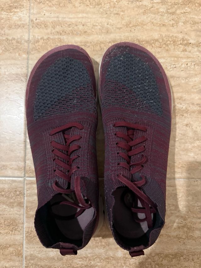 Zapatillas Altra - 45 - Moradas y Rojas