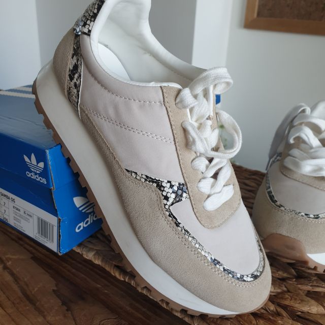 Zapatillas Zara beige serpiente