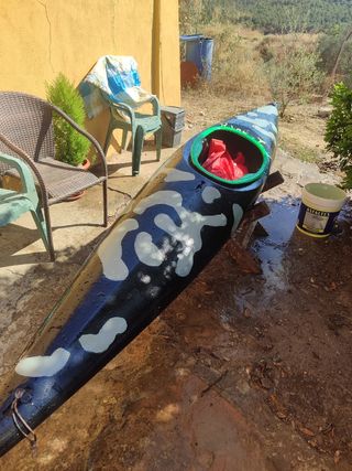 Kayak piragua de aguas bravas