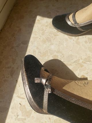 Tacones Zara negros y plateados