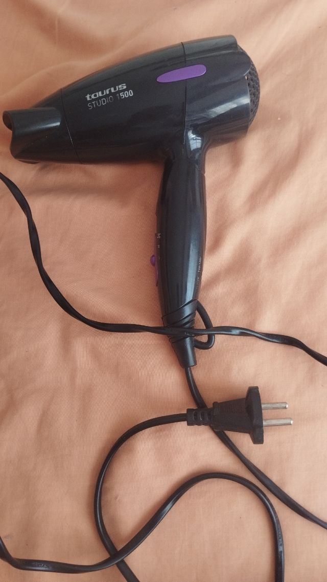 Secador Taurus Studio 1500