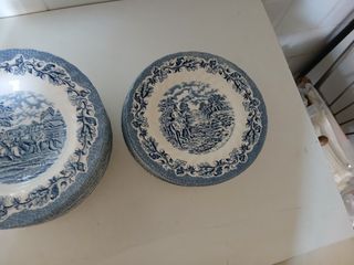 Vajilla porcelana azul y blanca