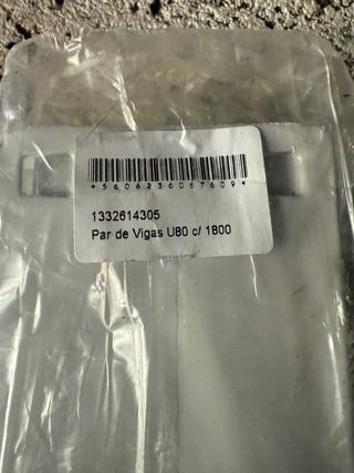 Largueros estantería picking metal blanco