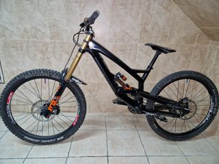 YT Tues CF Pro Race talla L