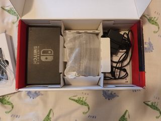 Nintendo Switch - Consola Azul/Rojo