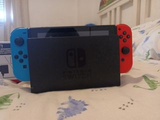 Nintendo Switch - Consola Azul/Rojo
