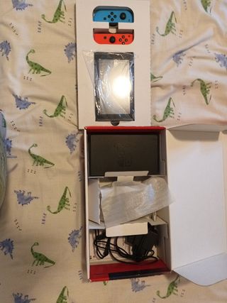 Nintendo Switch - Consola Azul/Rojo