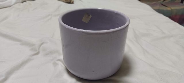 Macetero decorativo cerámico morado