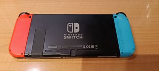 Nintendo Switch v2 roja y azul + juegos