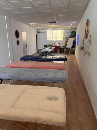 ALQUILER SALA TALLERES YOGA